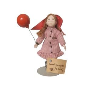Vintage Cecily Mitchell ~ 3.5" GIRL w/ BALLOON ~ Small People Handmade Doll